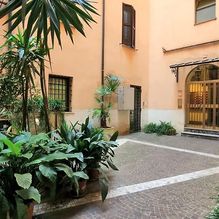 Lucky Domus Manzoni *