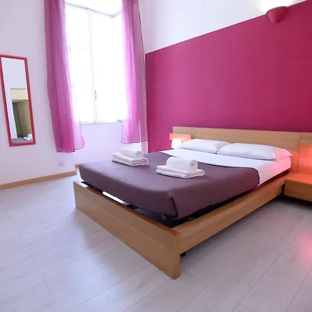 Lucky Domus Manzoni Apartment *