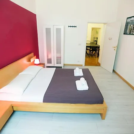 Lucky Domus Manzoni Apartment *