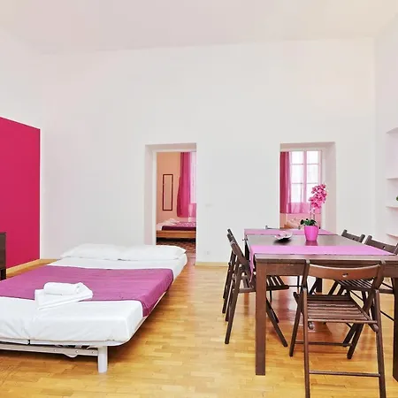 Lucky Domus Manzoni Apartment *