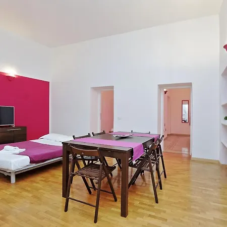 Apartment Lucky Domus Manzoni